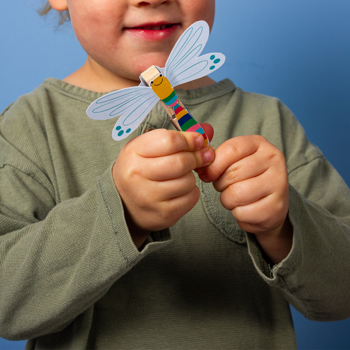 Make It Move - Busy Bugs Craft Kit for Kids